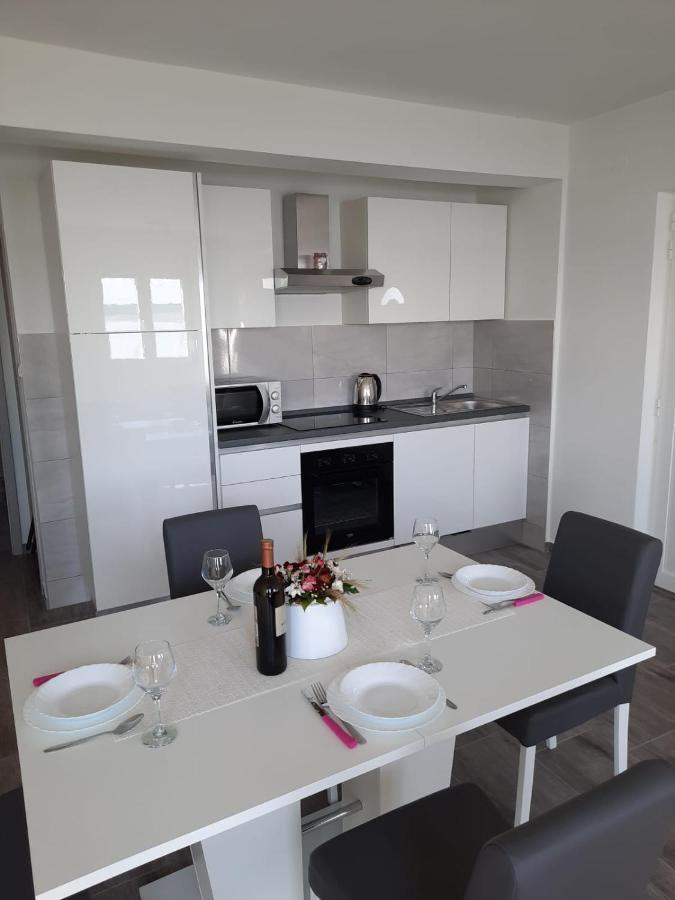 Apartmani Antea Starigrad Paklenica Extérieur photo