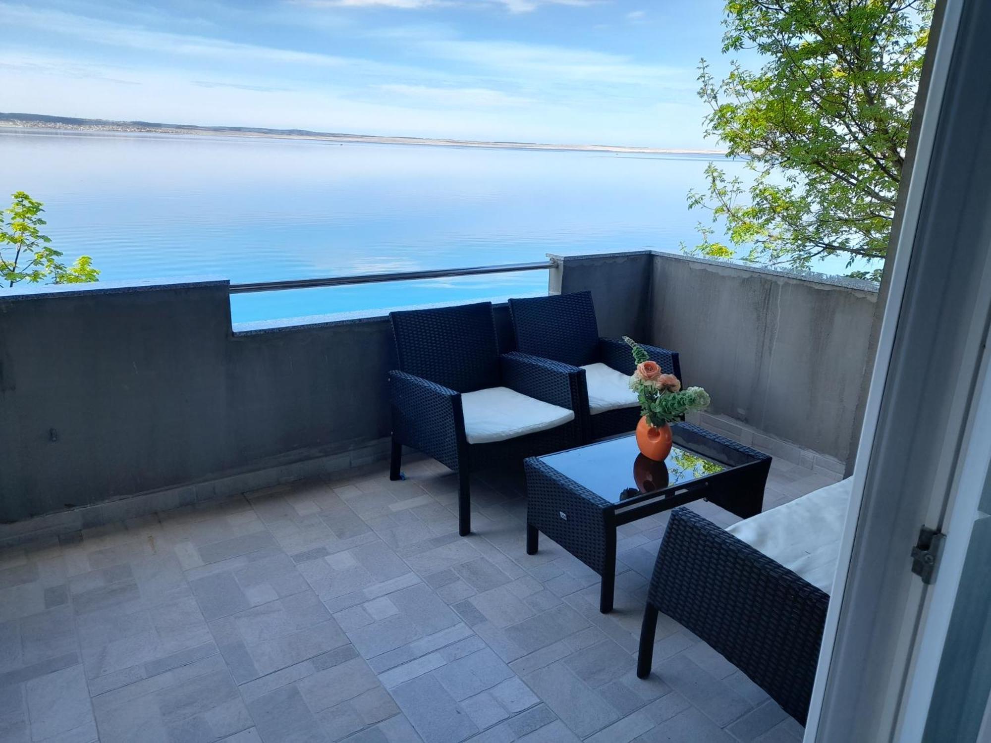 Apartmani Antea Starigrad Paklenica Chambre photo